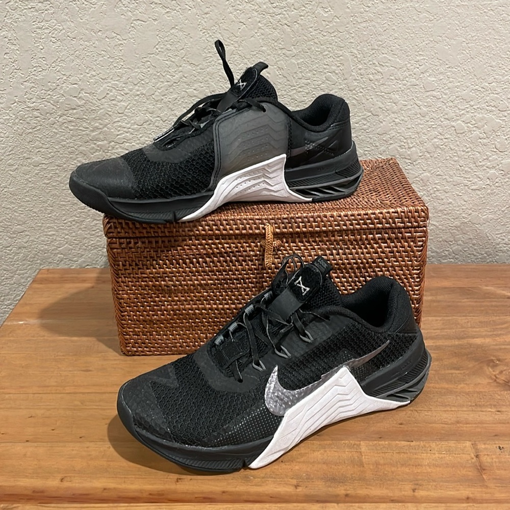 Nike Metcons 7 women’s size 8